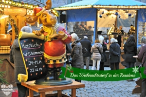 Das Weihnachtsdorf im Kaiserhof der Residenz München