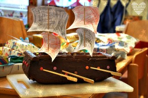Piratenschiff-Torte Kindergeburtstag