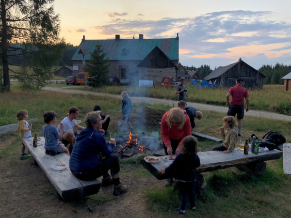 Campen mit der Familie in Polen